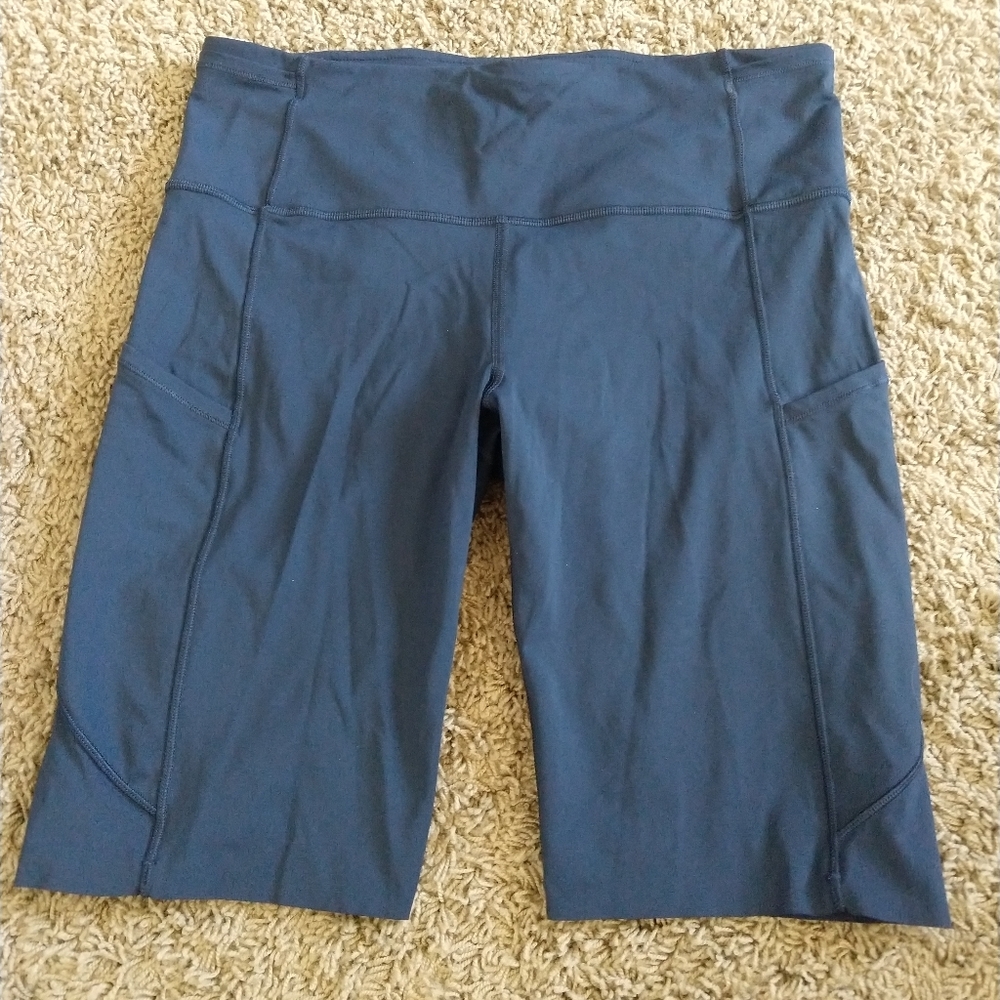 Lululemon Fast and Free 10 inch